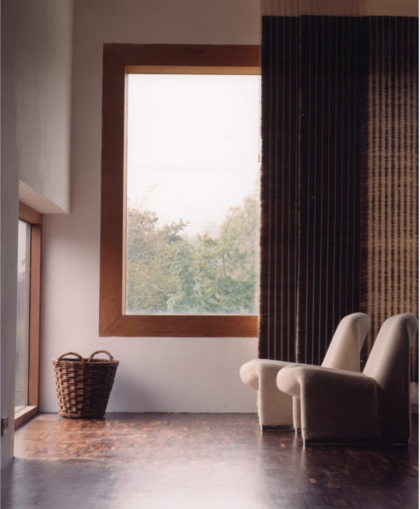 horsehair panel in front of window